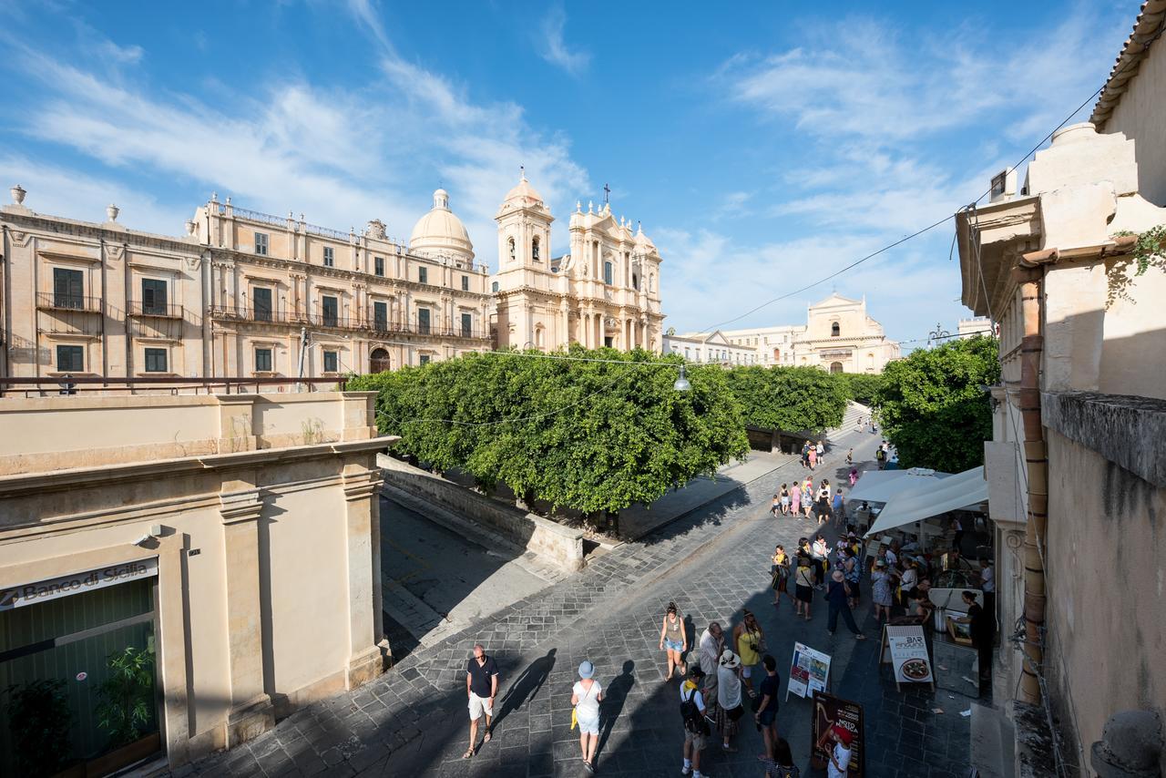 San Carlo Suites Noto Exteriör bild